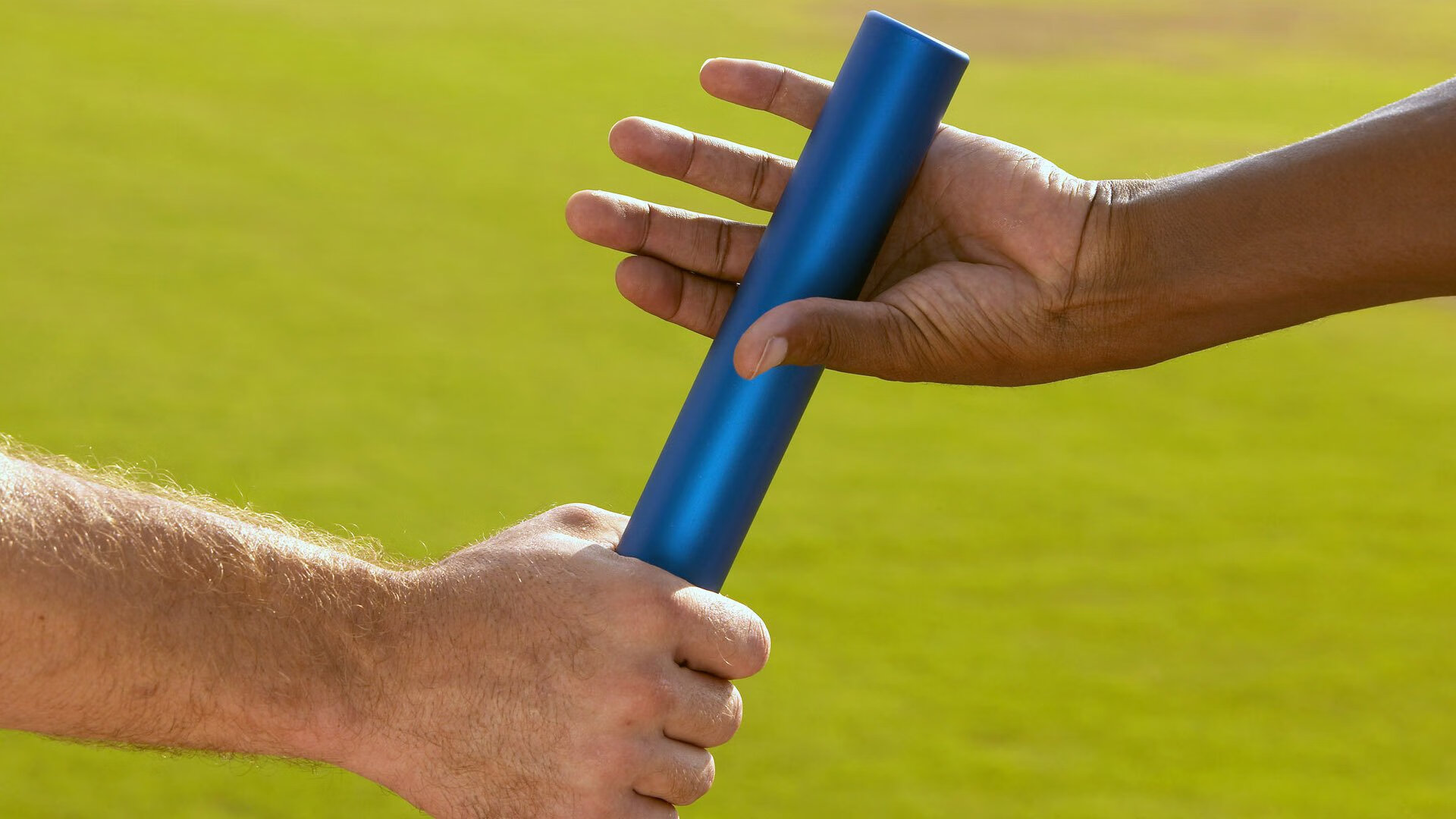 凯蒂·莱德基稳健掌控比赛节奏,凯蒂芬得莱